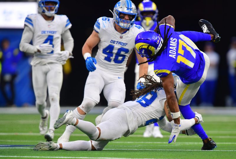 Davante Adams injures hamstring in win over Lions