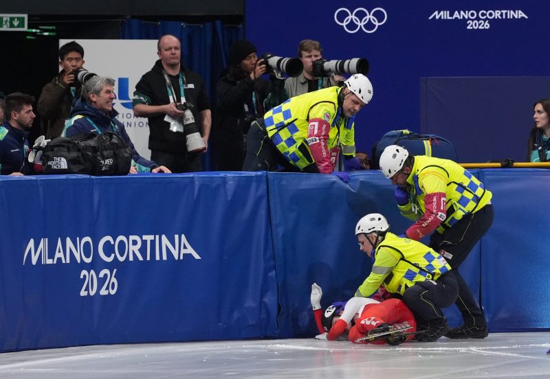 Speed skater suffers scary injury as skate cuts face at Olympics