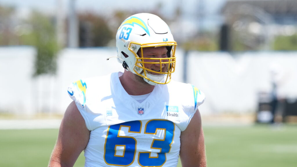 Report: Tyler Biadasz out indefinitely with ACL damage, more injuries to left knee