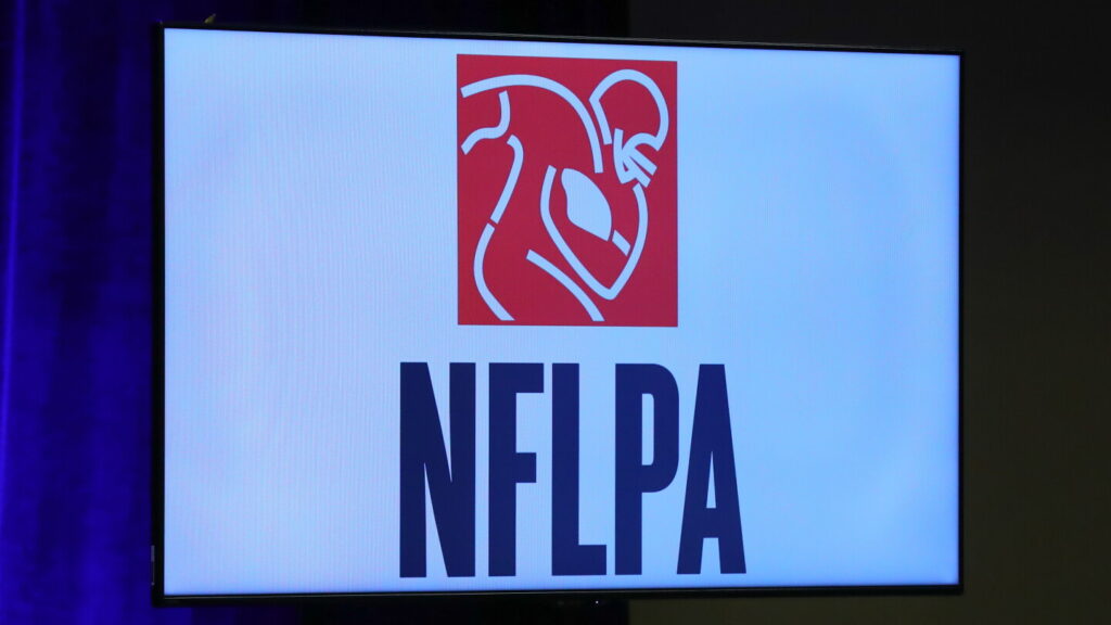 NFLPA sends email to all players after new CTE study